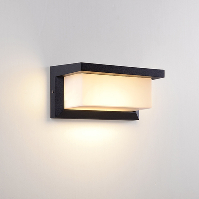 屋外の通路階段中庭LEDはバルコニーのPCの壁をつける防水Ip65をつける
